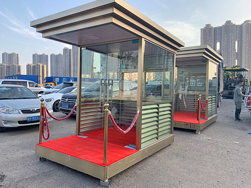 使用移動(dòng)式成都崗?fù)び心男┖诵慕Y(jié)構(gòu)與基礎(chǔ)配置？的圖片